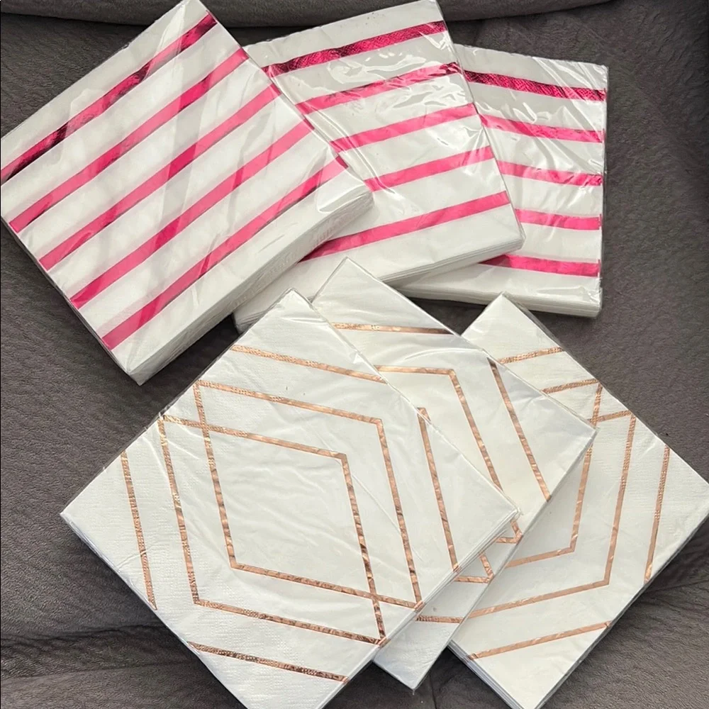 Spritz Pink and White Disposable Tableware Napkins